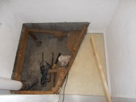 和式→洋式トイレに　便器を斜めに設置してスペースを有効利用